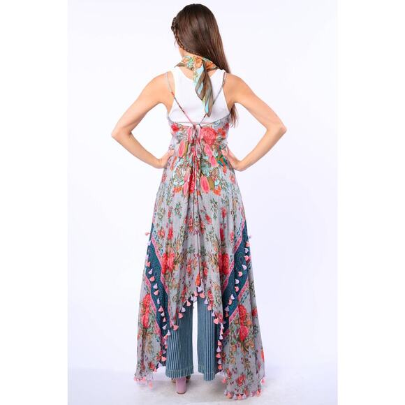 Aratta Travel in Style Dress: Slate Floral - Picture 4 of 12